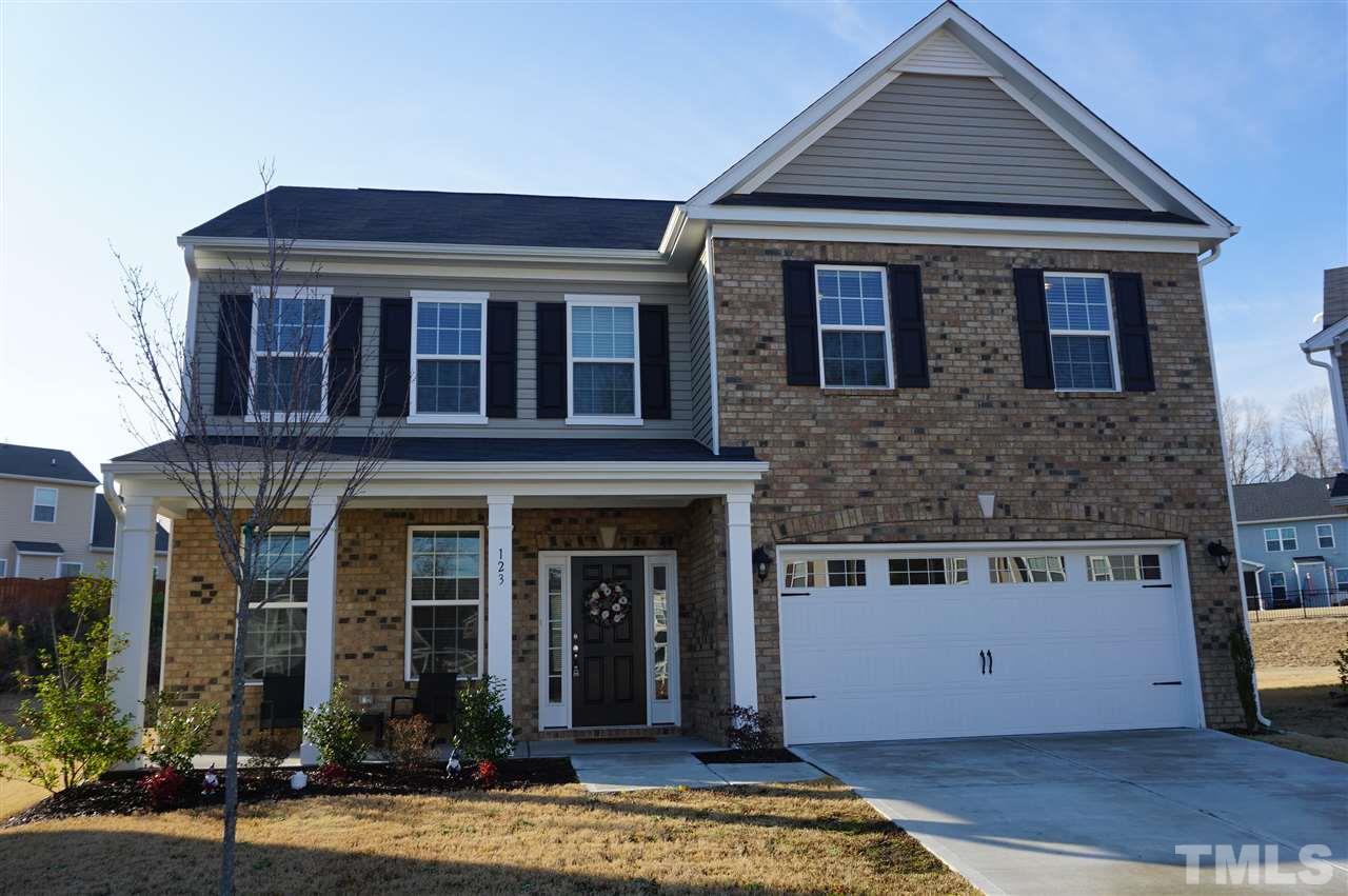 123 Putters Court - Photo 1