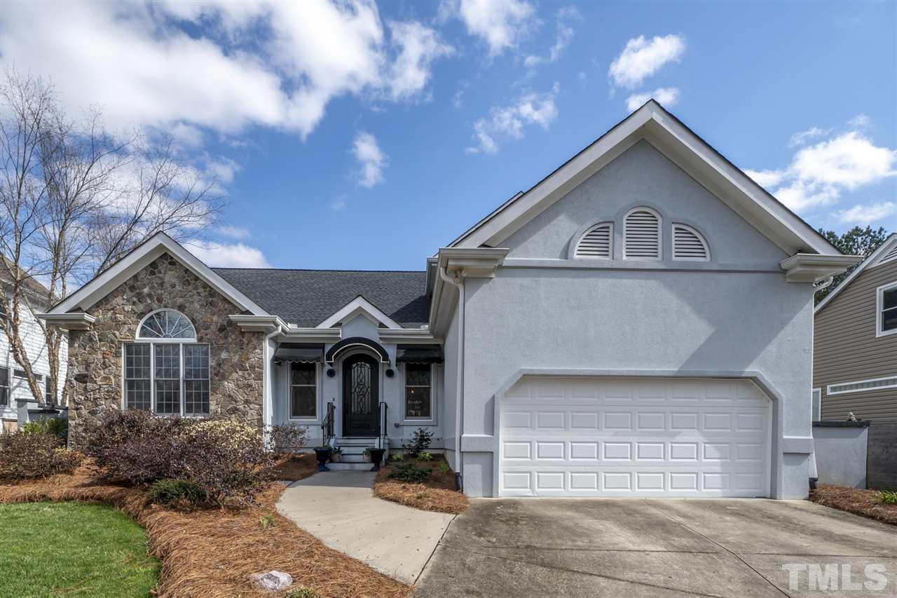 305 Helmsdale Drive - Photo 1