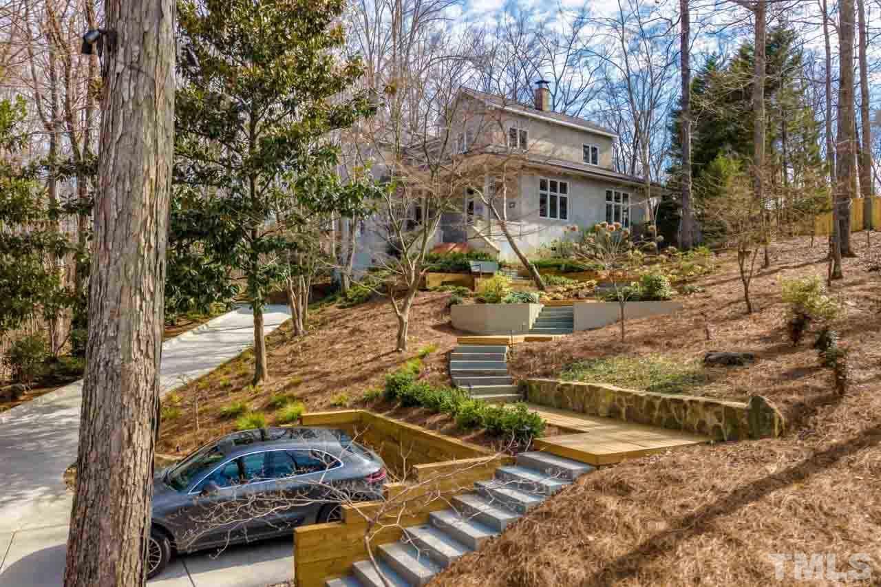 112 Serrano Way - Photo 1