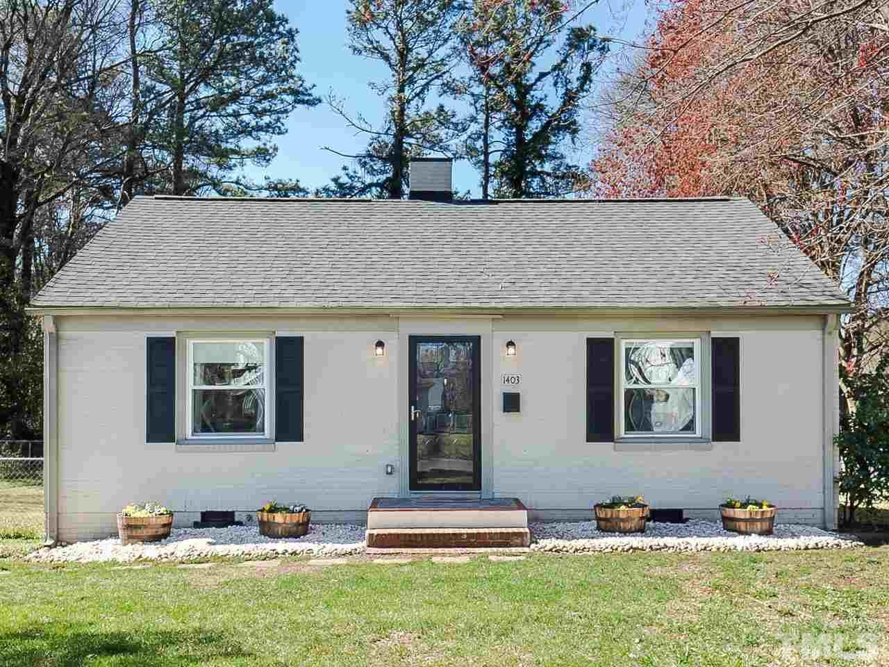 1403 Leon Street - Photo 1