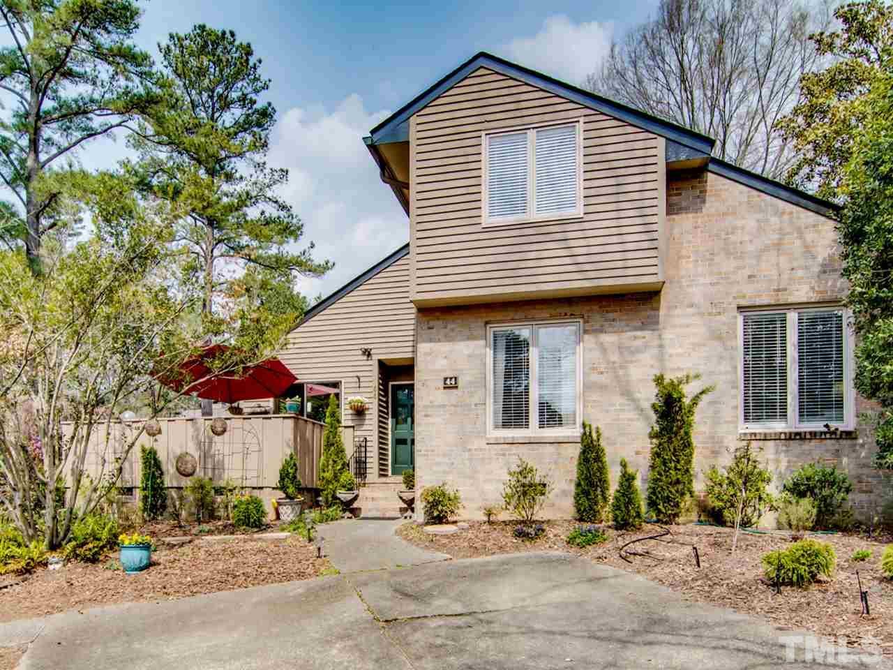 44 Glenmore Drive - Photo 1
