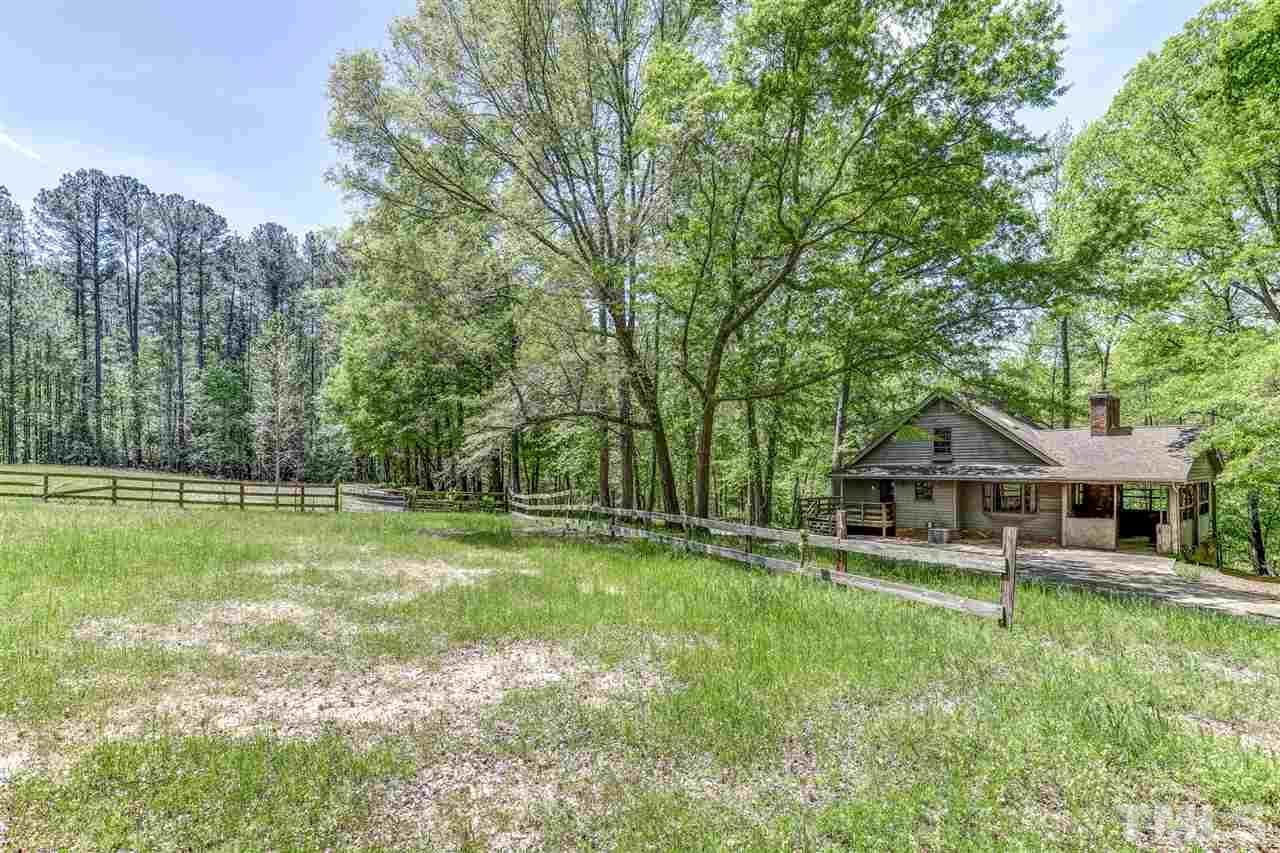 413 Sleepy Valley Road - Photo 1