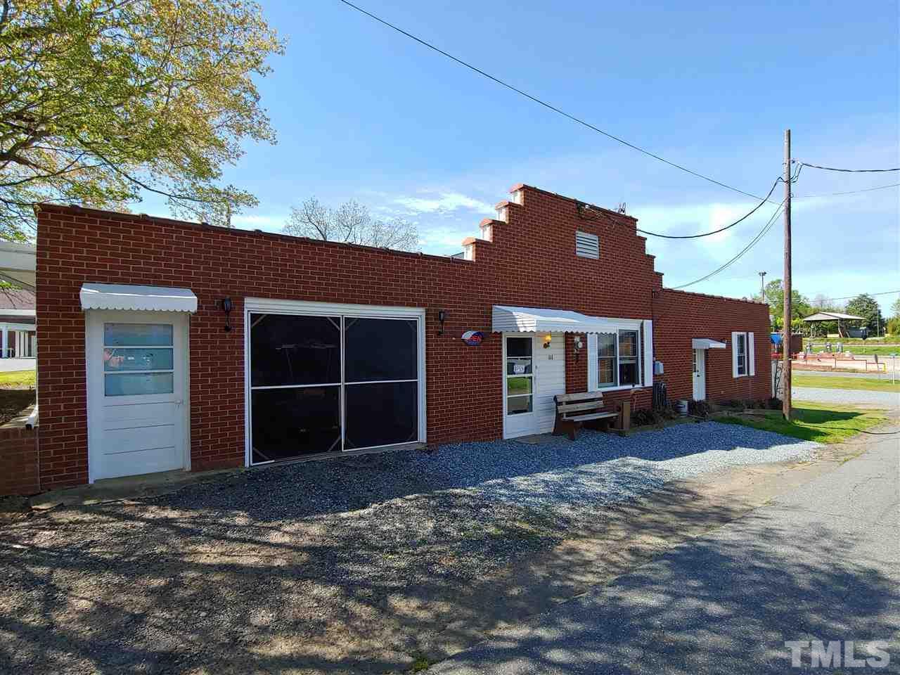 111 Starmount Avenue - Photo 1