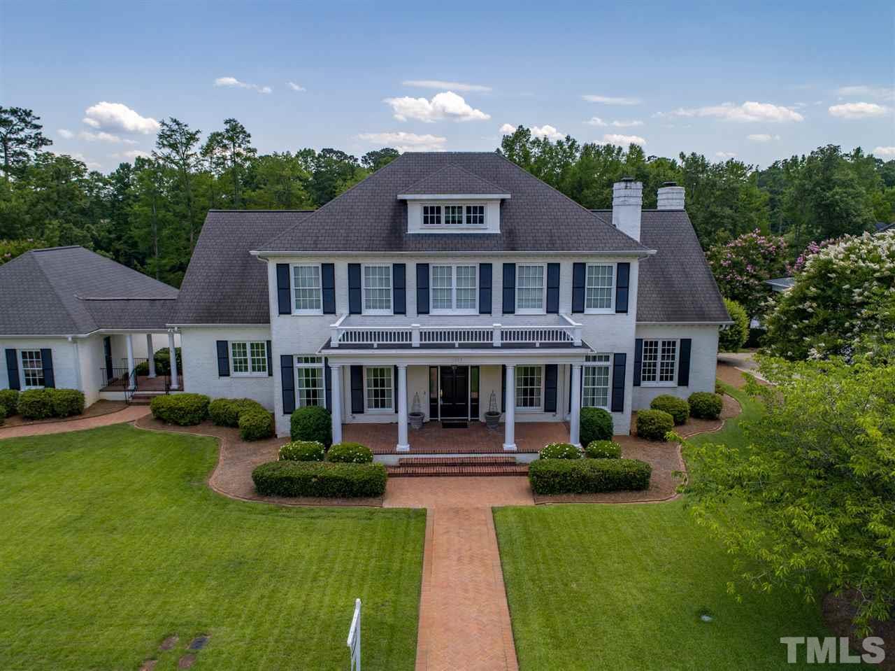 1093 Lakeside Drive - Photo 1