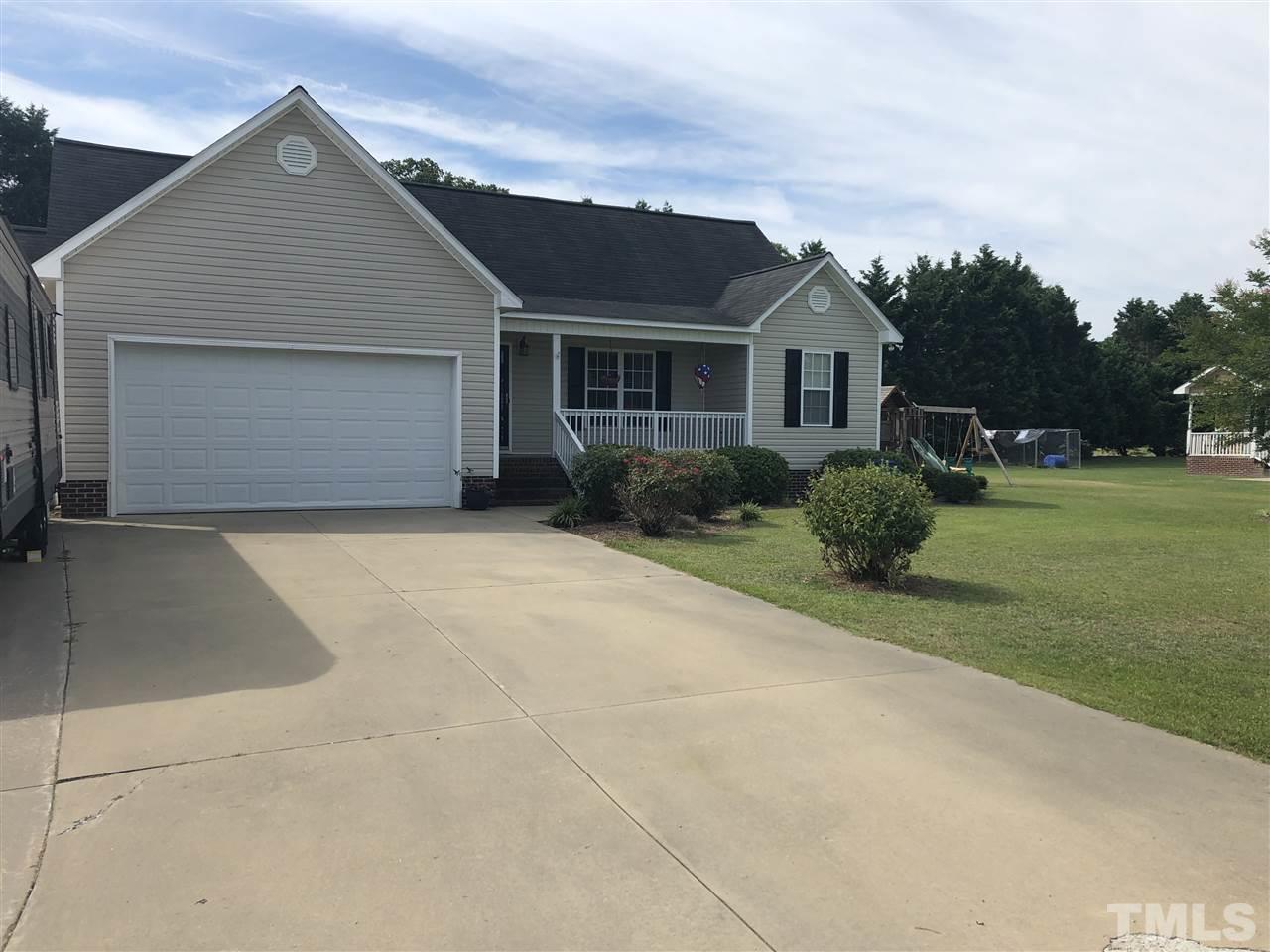 42 Emily Court - Photo 1