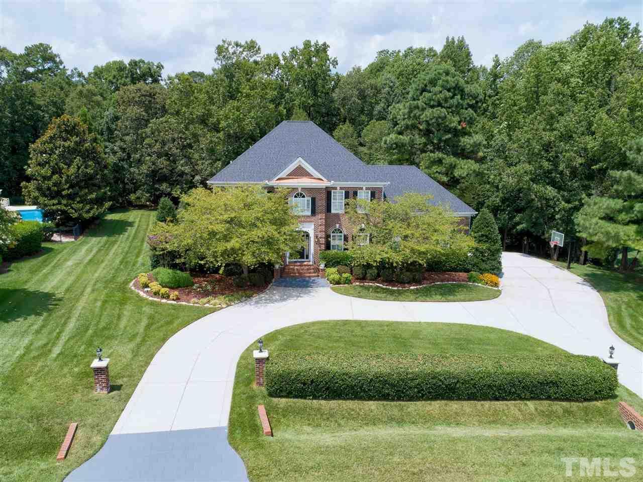 110 Willowcroft Court - Photo 1