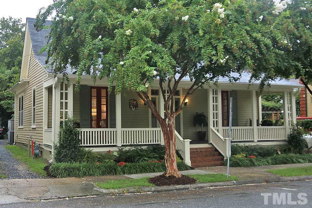 204 Franklin Street - Photo 1