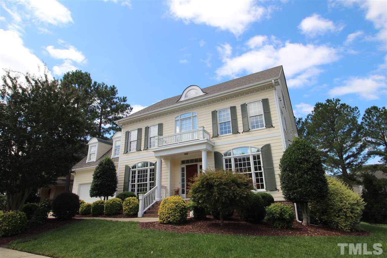 905 Thompson Glenn Place - Photo 1