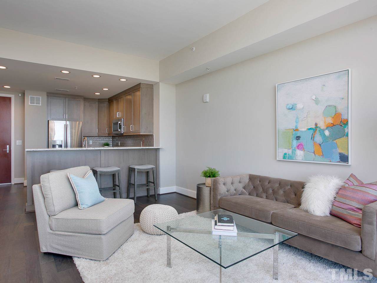 323 Jones Street - Photo 1