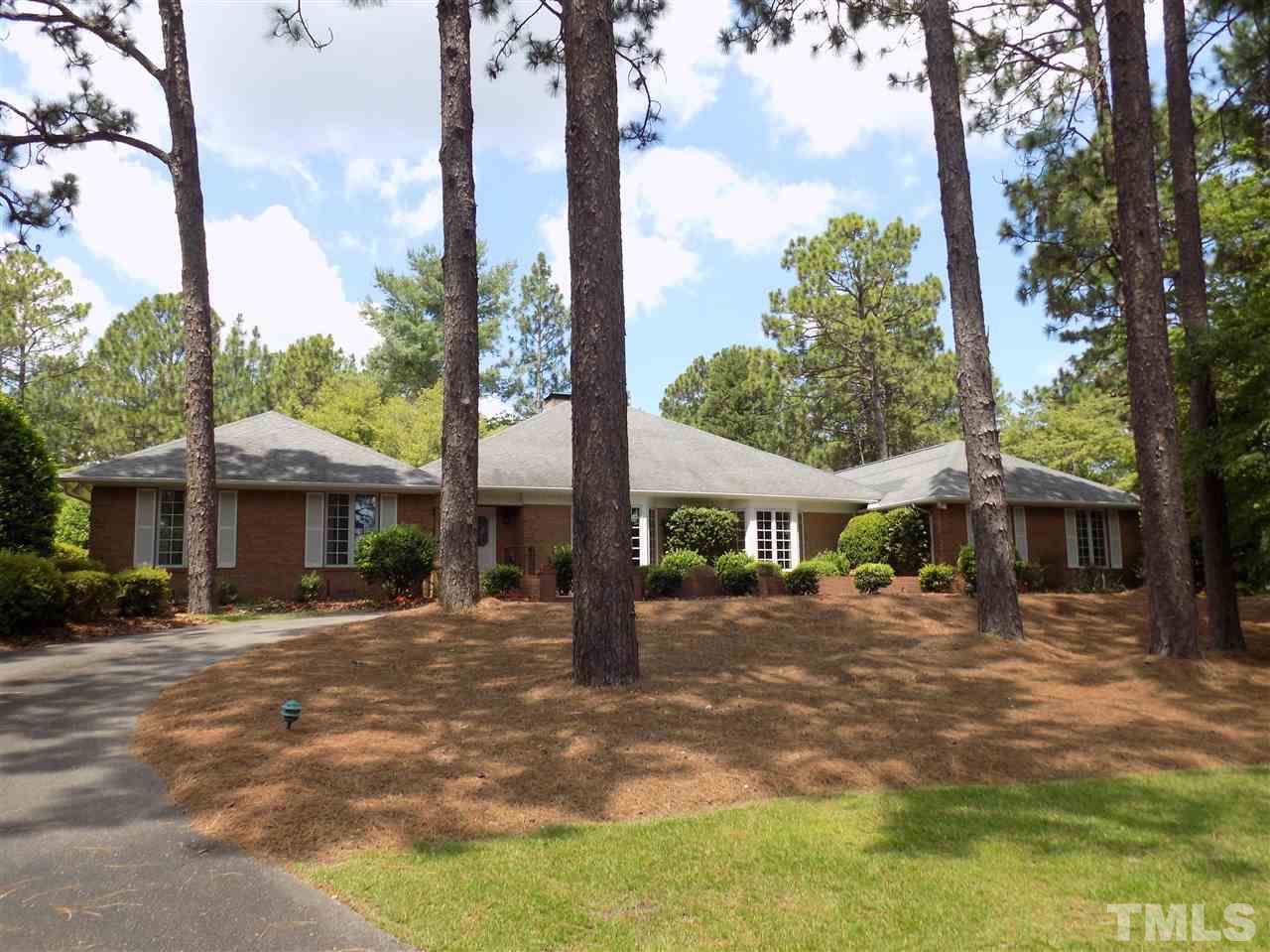 210 Quail Hollow Drive - Photo 1