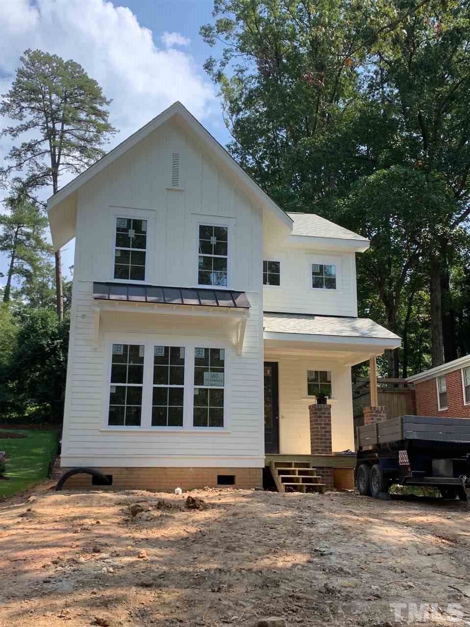 1422 Banbury Road - Photo 1