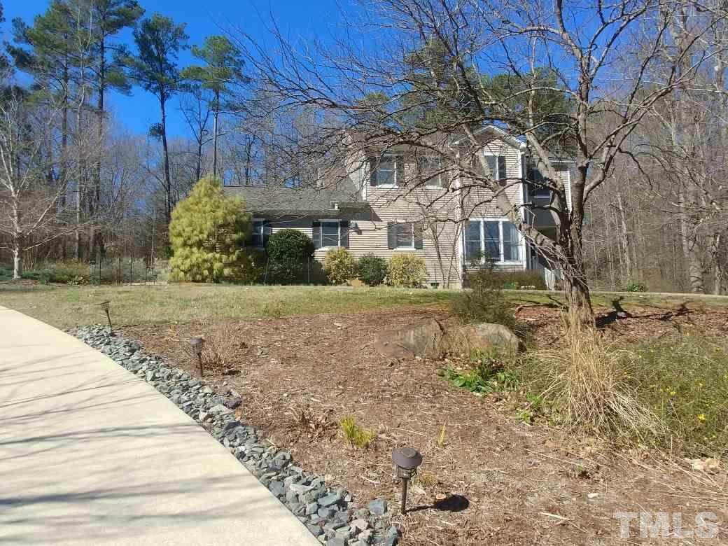 837 Findlay - Photo 1