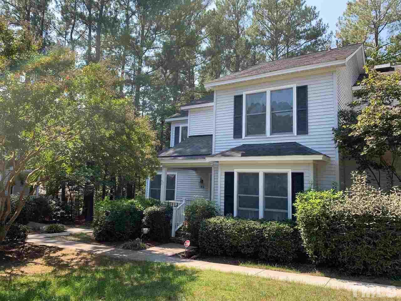566 Weathersfield - Photo 1