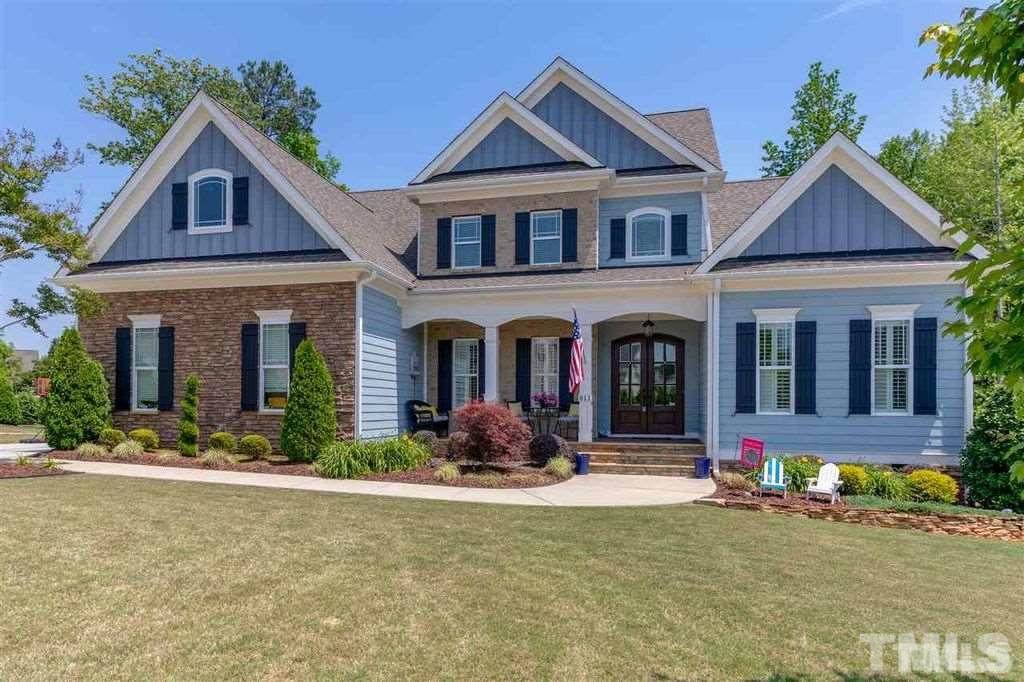 811 Cambridge Hall Loop - Photo 1