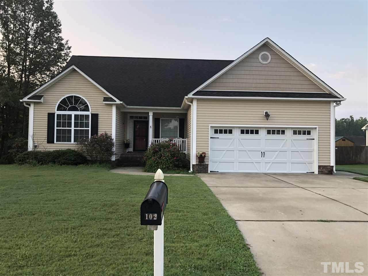 102 Hunterwood Place - Photo 1