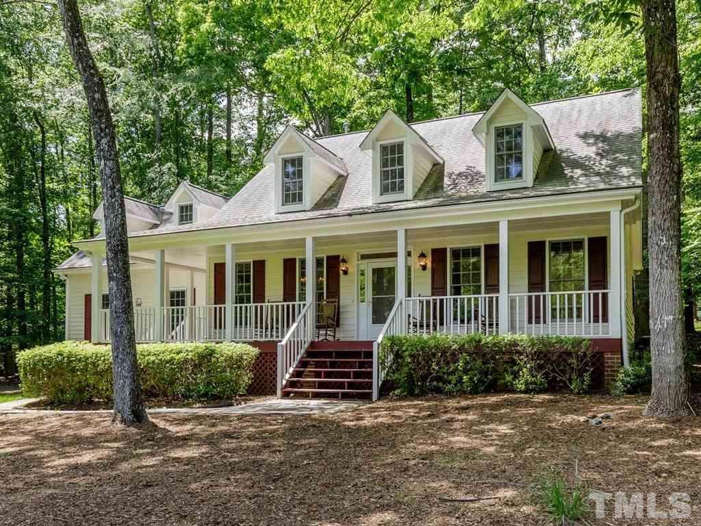 205 Cobblestone Drive - Photo 1