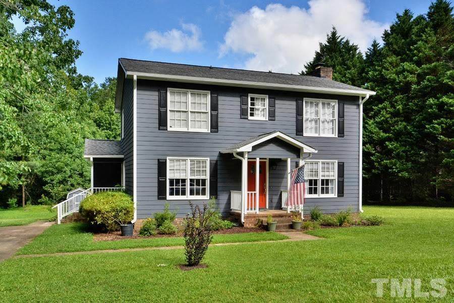1400 Woods Creek Drive - Photo 1