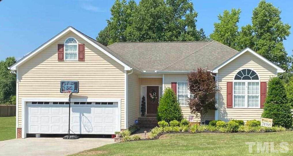 4016 Colleen Way - Photo 1