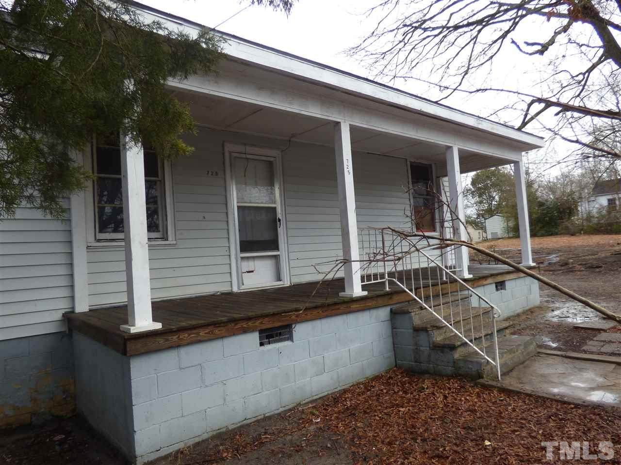 725 Harriett Street - Photo 1
