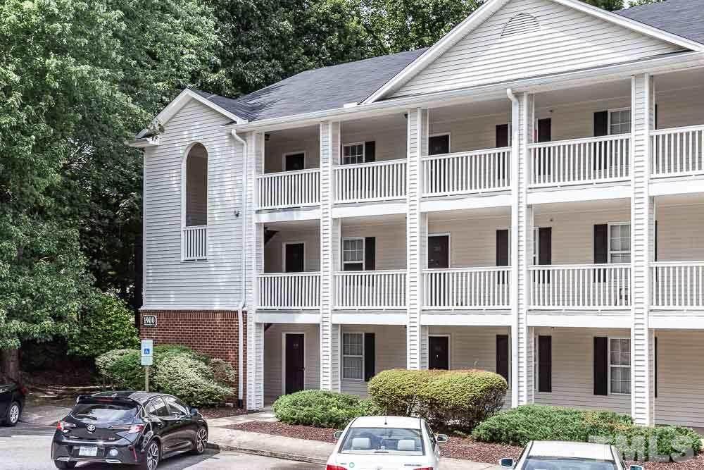 1900 Trailwood Heights Lane - Photo 1