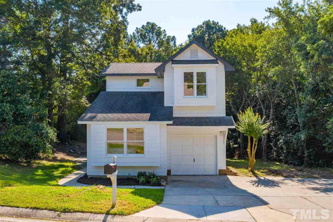 308 Dickens Drive - Photo 1