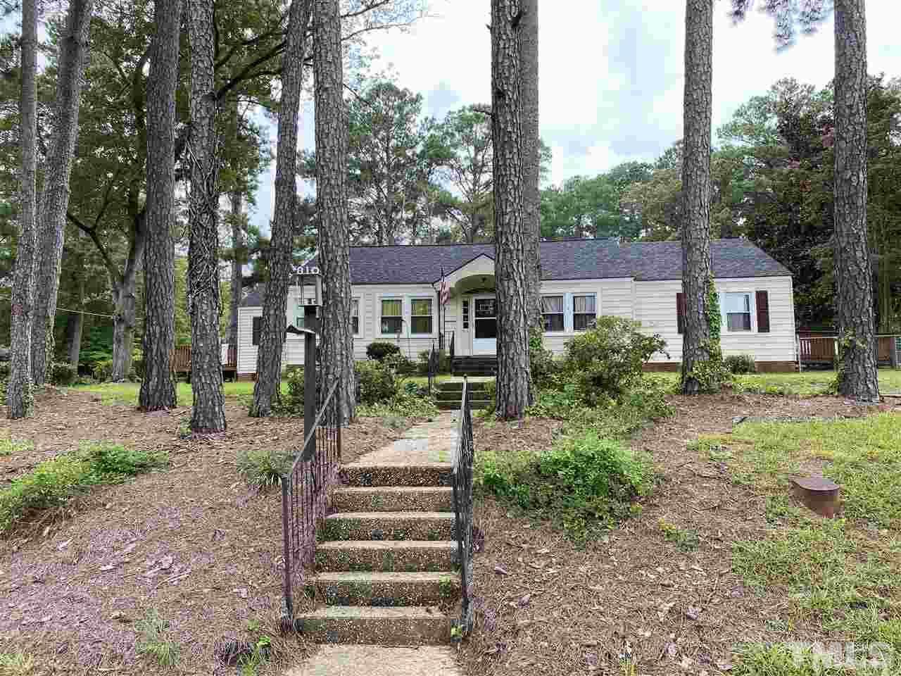 810 Tryon Street - Photo 1