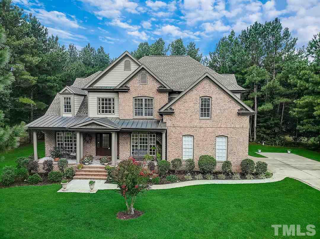 667 Albin Place - Photo 1