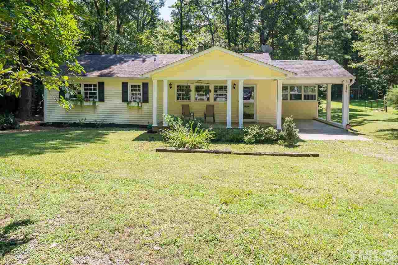 135 Windsor Circle - Photo 1