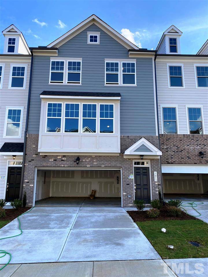 1013 Larabee Lane - Photo 1