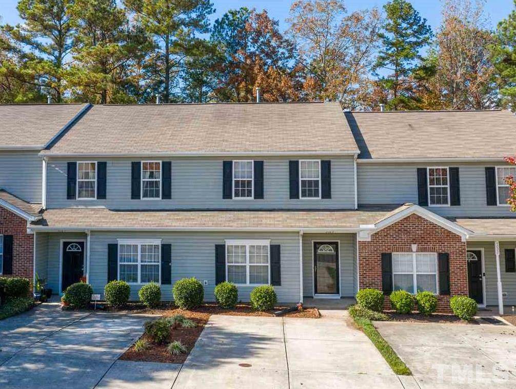 5025 Rainmaker Drive - Photo 1
