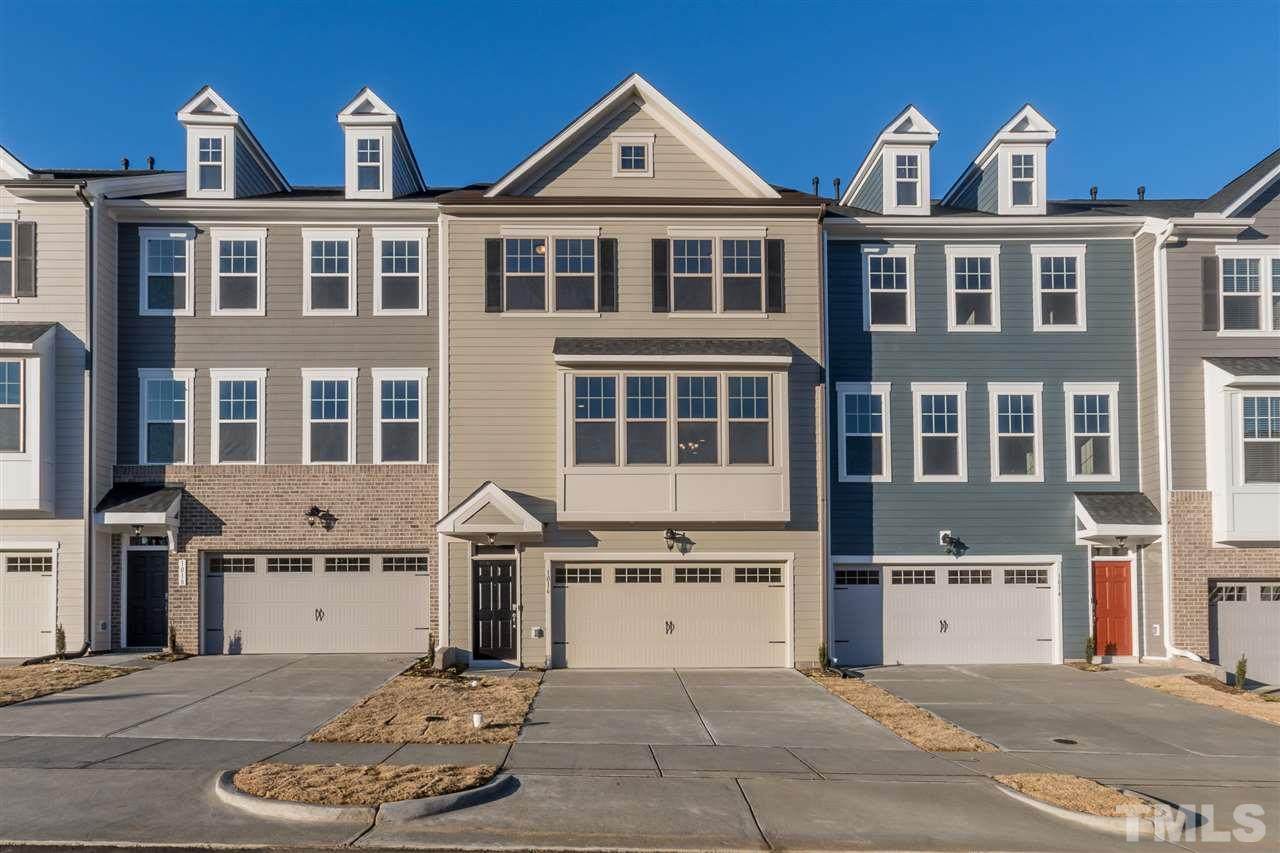 1033 Danvers Loop - Photo 1