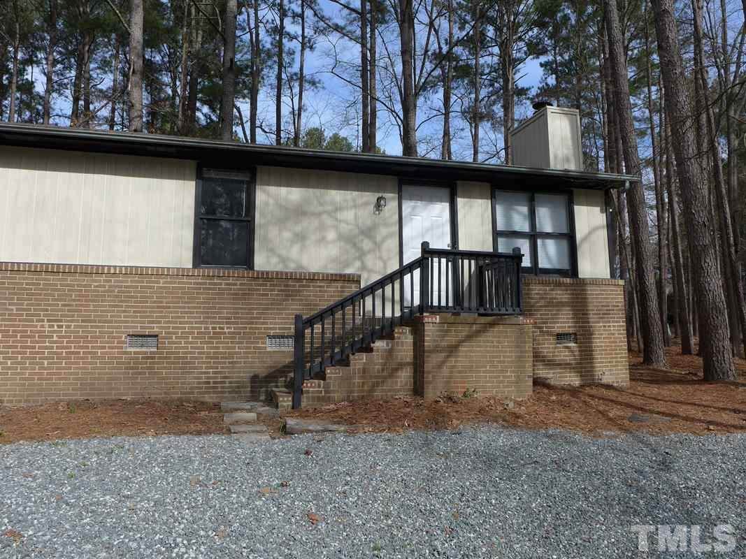 190 Forsythia Court - Photo 1