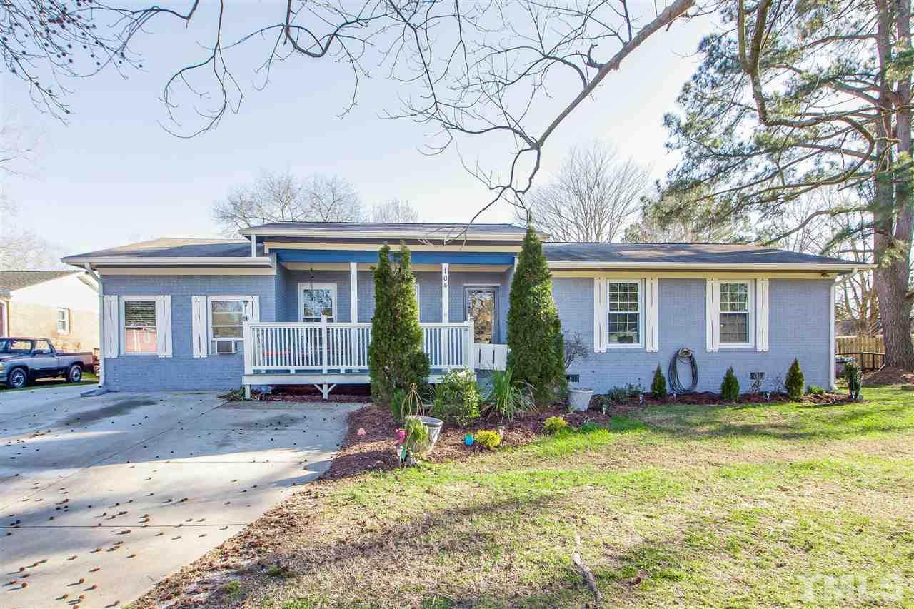 104 Burnham Court - Photo 1
