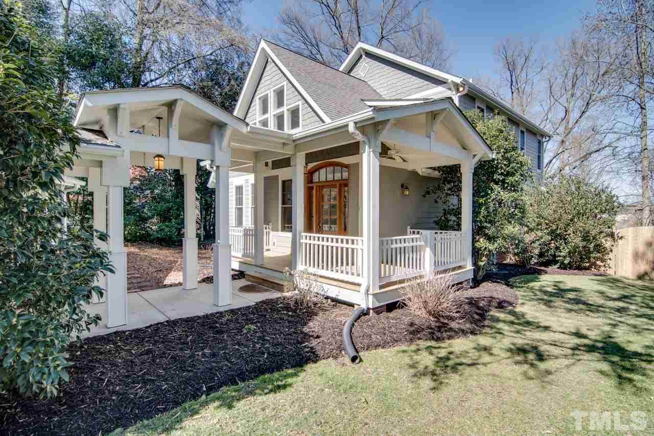 919 Club Boulevard - Photo 1