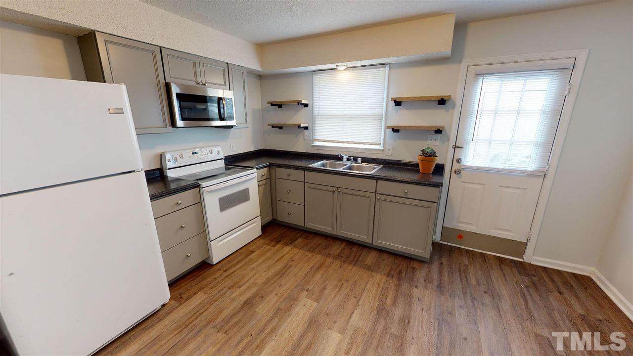 411 Bragg - Photo 1