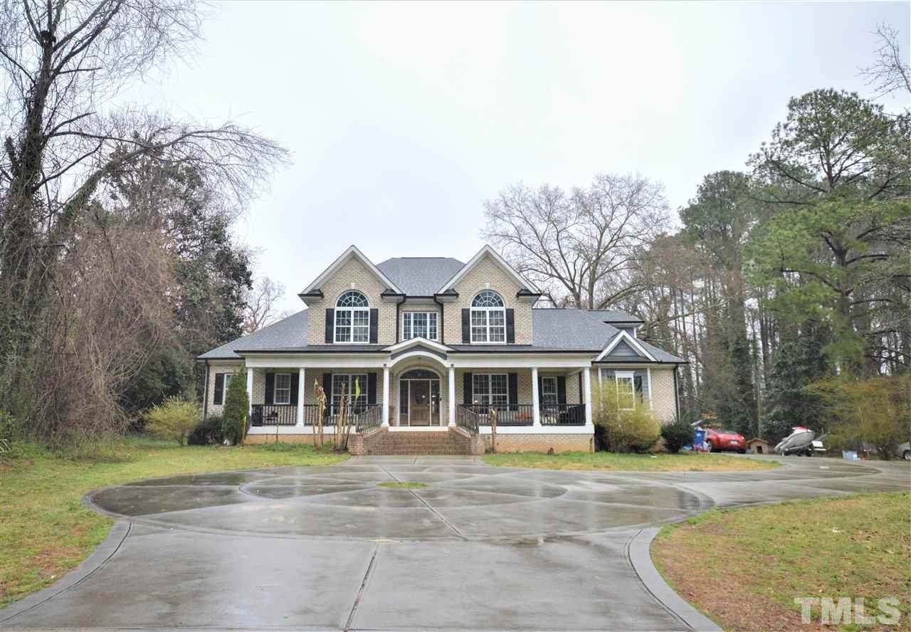 513 Aberdeen Drive - Photo 1