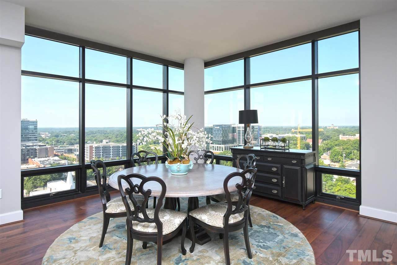 323 Jones Street - Photo 1