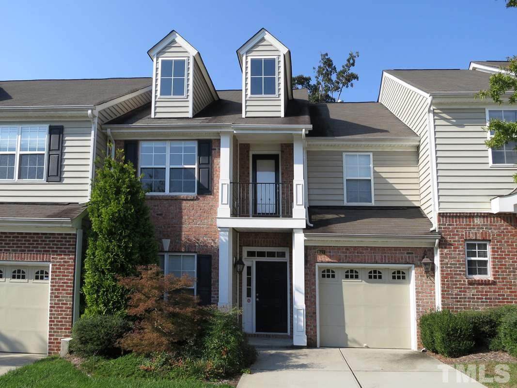 211 Chateau Place - Photo 1