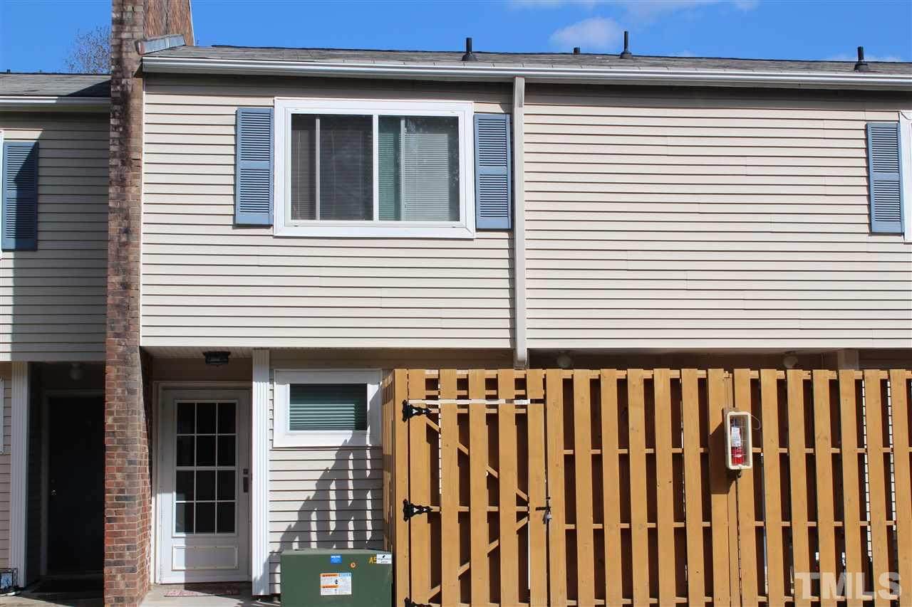 220 Elizabeth Street - Photo 1