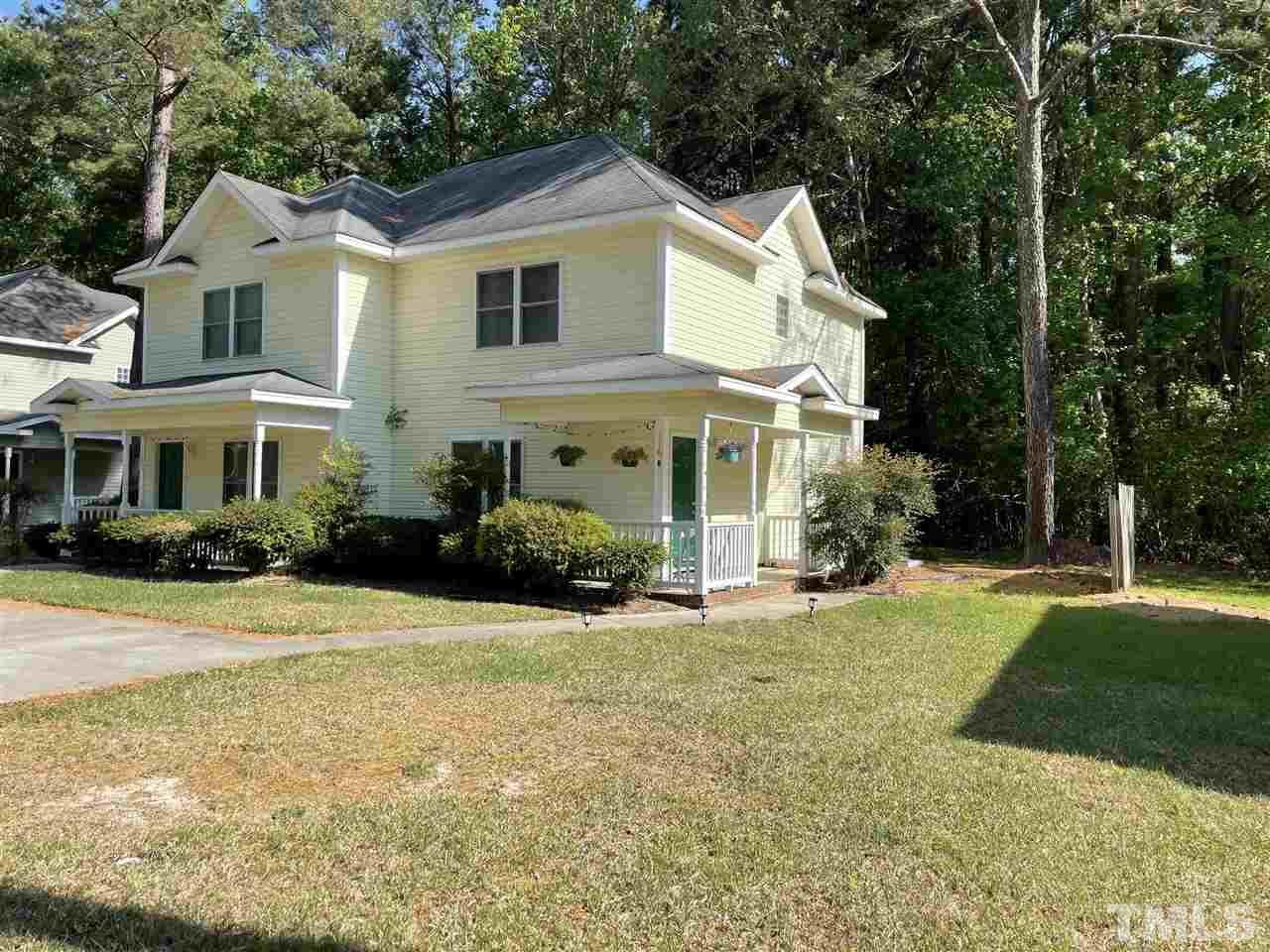 116 Laura Lane - Photo 1