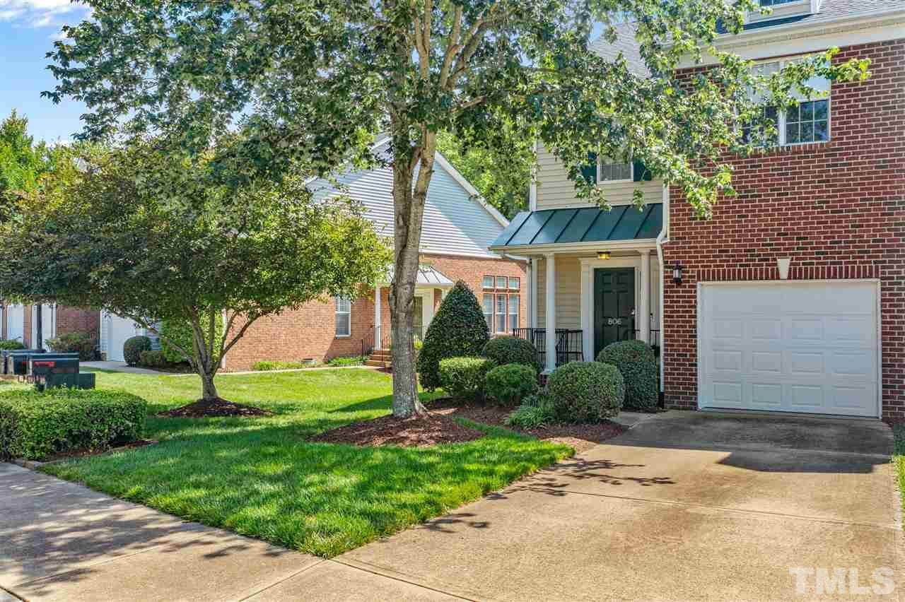 806 Saratoga Drive - Photo 1