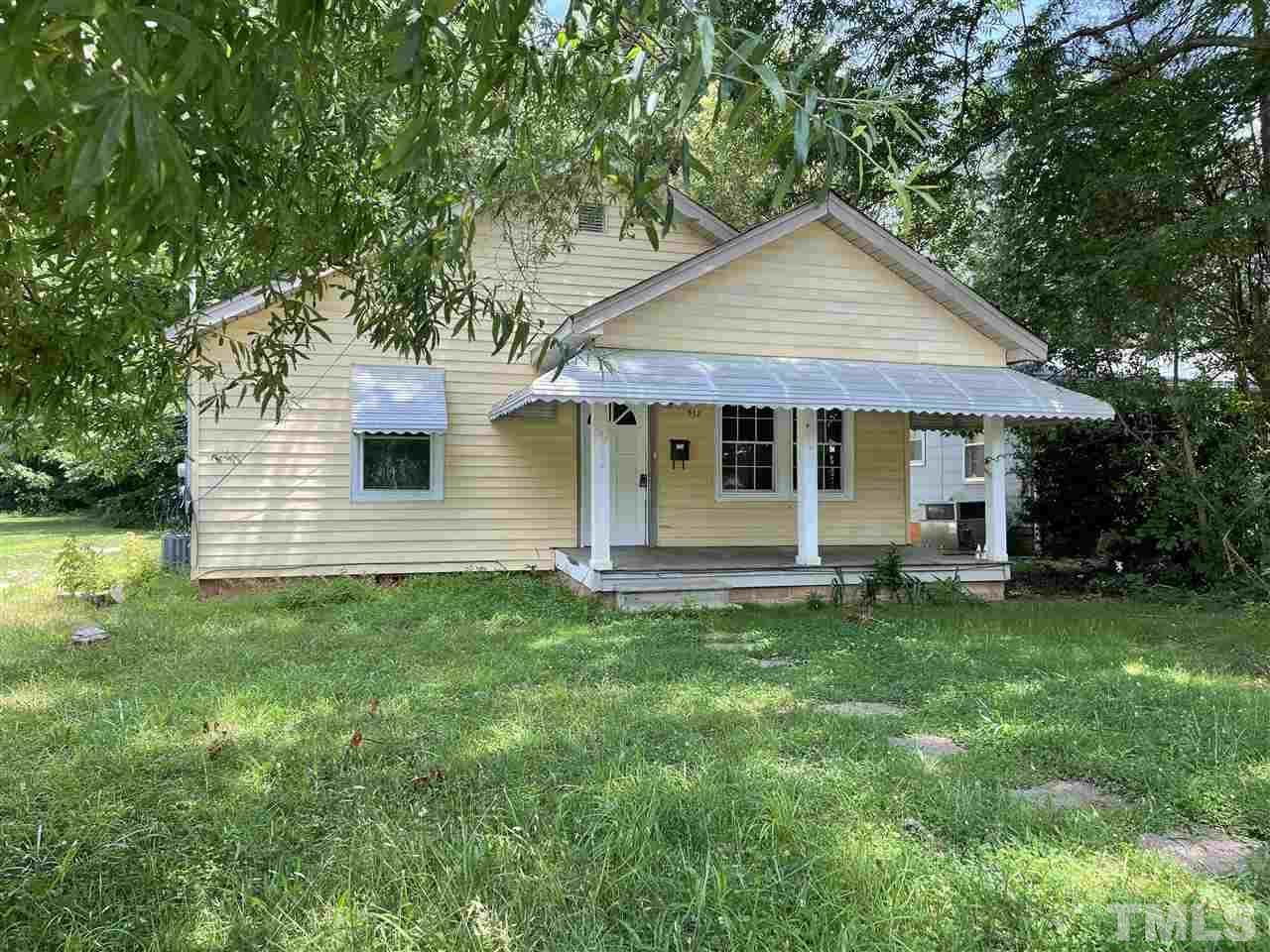 512 Academy Street - Photo 1