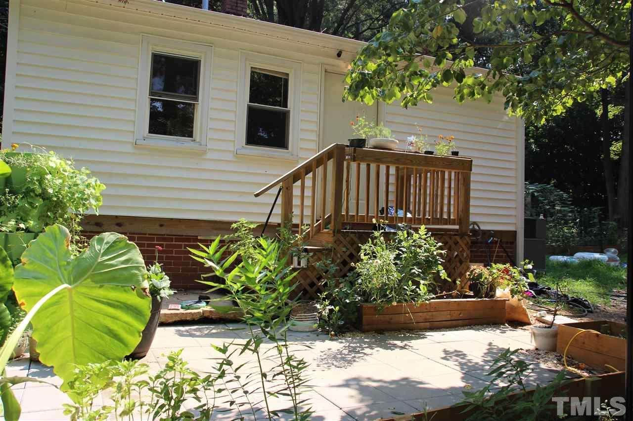 1104 East Oak Drive - Photo 1