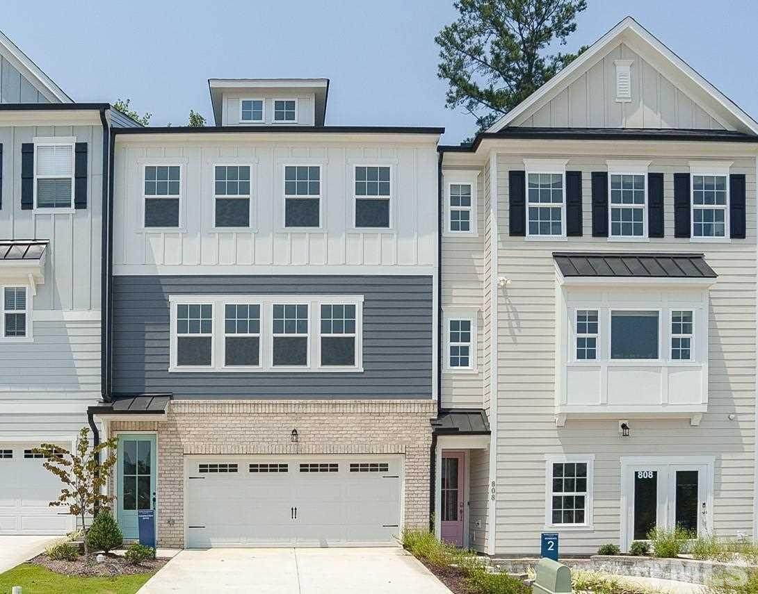 810 Amley Place - Photo 1