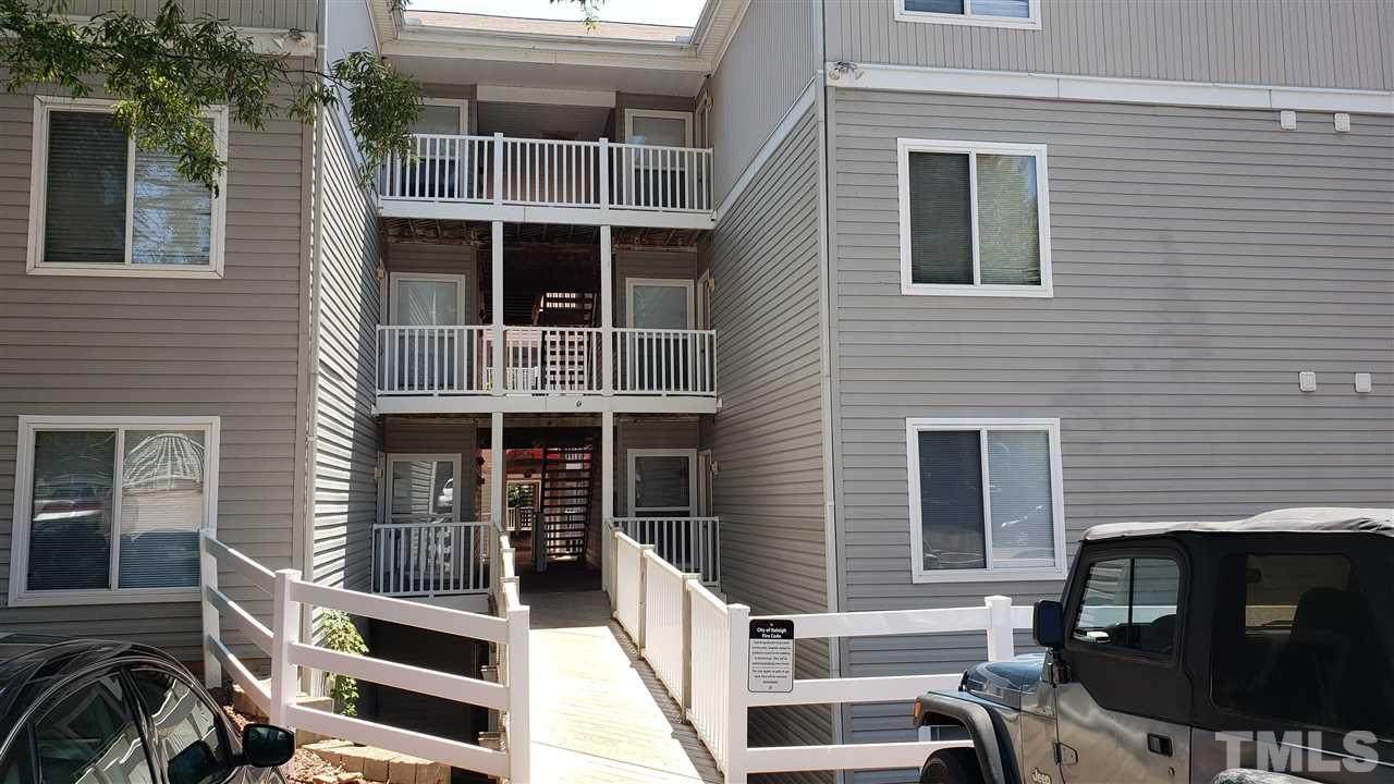 1410 Collegiate Circle - Photo 1
