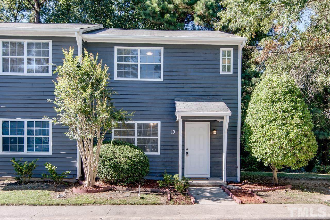2146 Charles Street - Photo 1