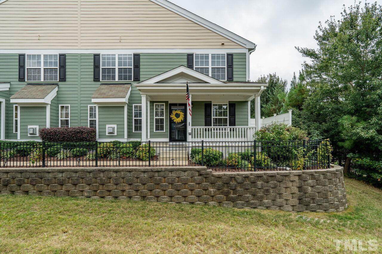 1211 Legacy Greene Avenue - Photo 1