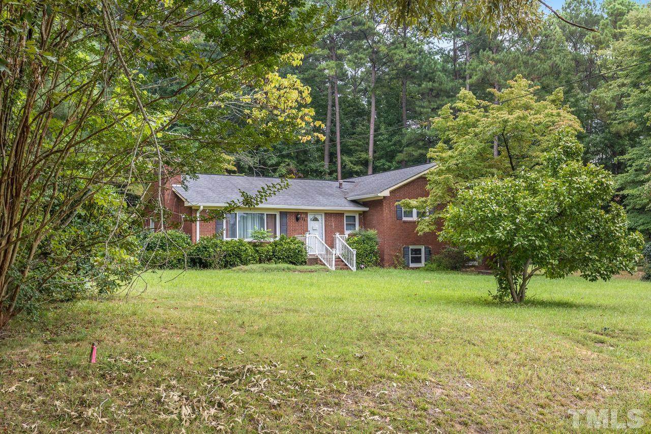 111 Rainey Avenue - Photo 1