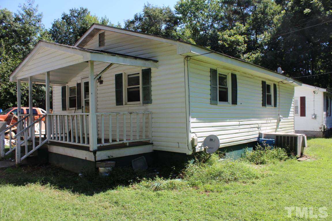 221 Hickory Avenue - Photo 1