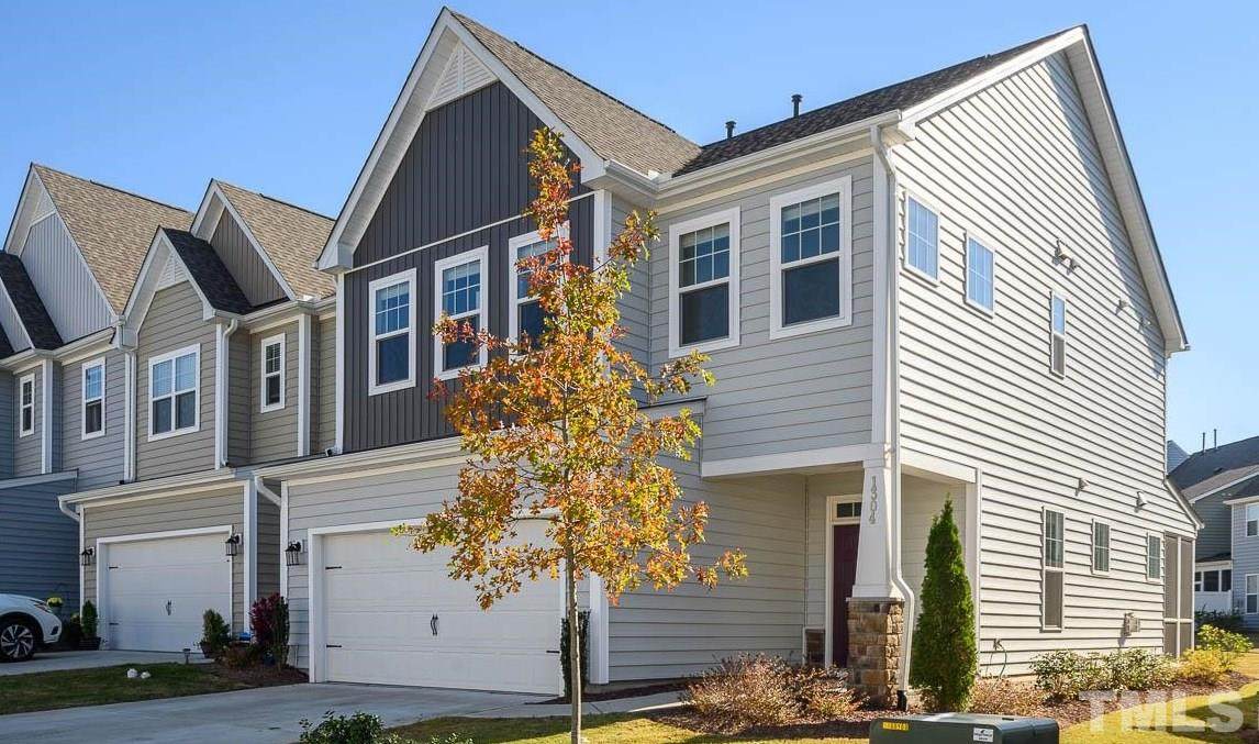 1304 White Beach Lane - Photo 1